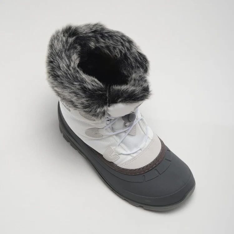 Kamik Women's Momentum L 2 Boot in White