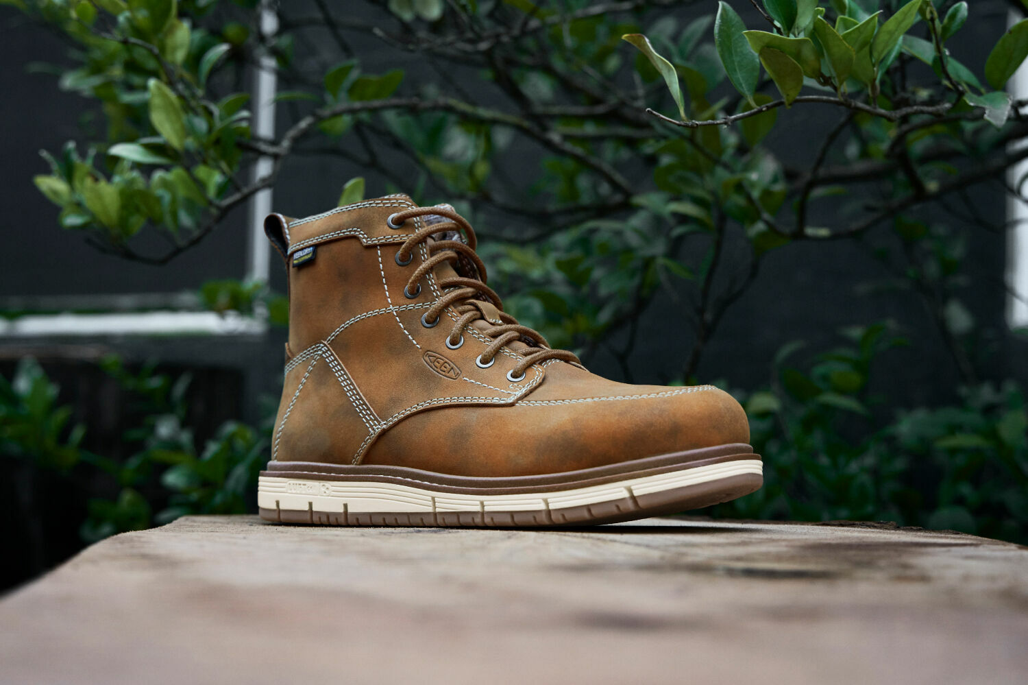 Women's San Jose 6-In Waterproof Work Boot Aluminum Toe in Almond