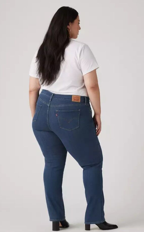 Levi's Women's Classic Straight Plus Size Jeans