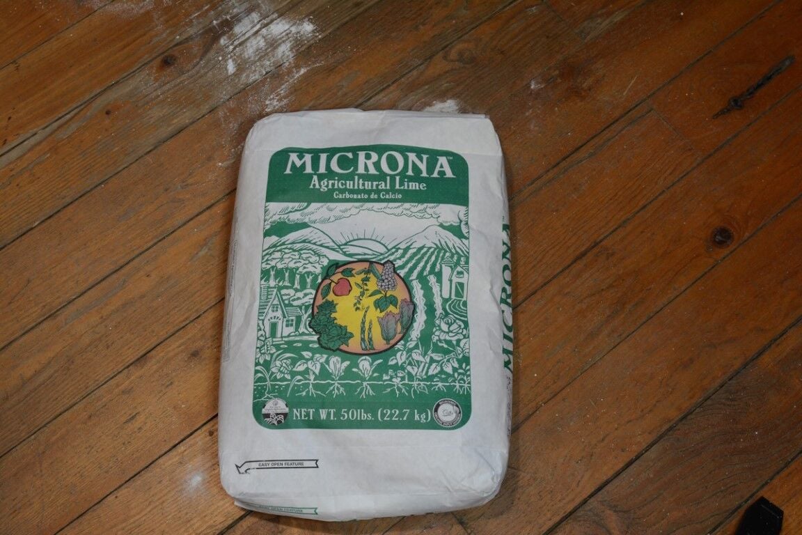 Marion Ag Microna Powdered Ag Lime, 50-Lb