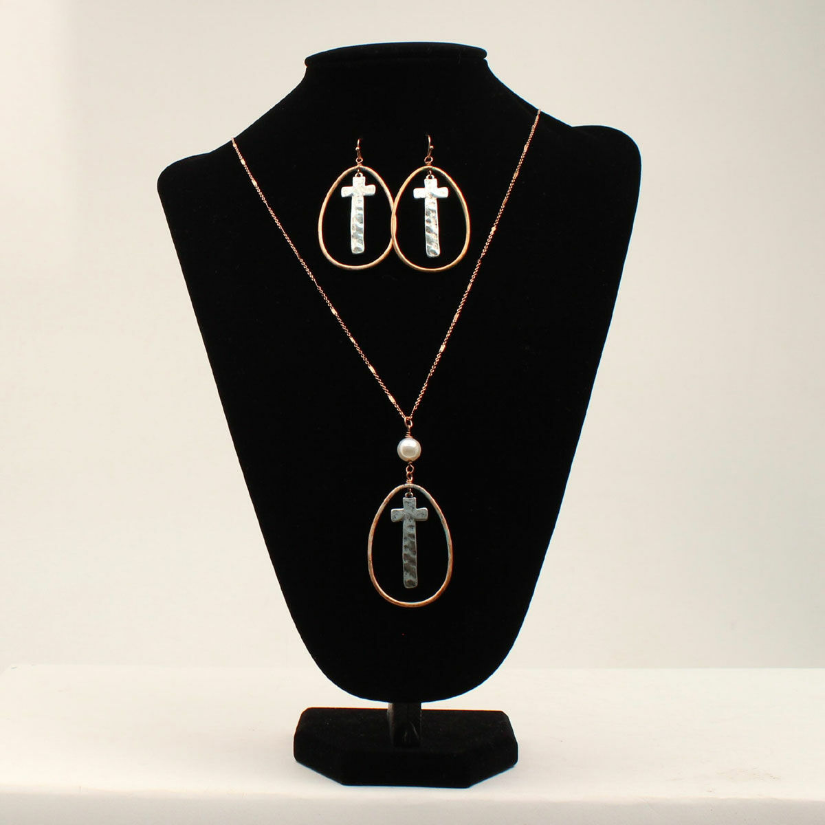3 Piece Set Hammered Necklace & Earrings