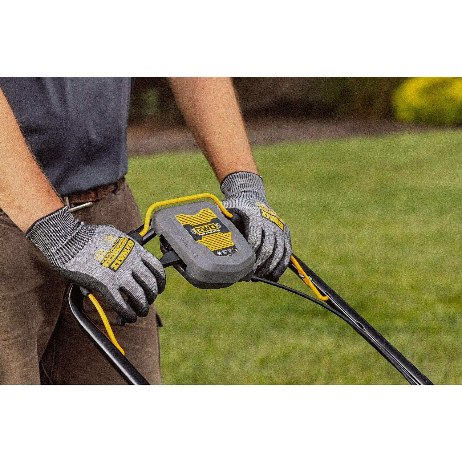 DEWALT 196cc RWD 3-In-1 21-In Gas Walk Behind Lawn Mower
