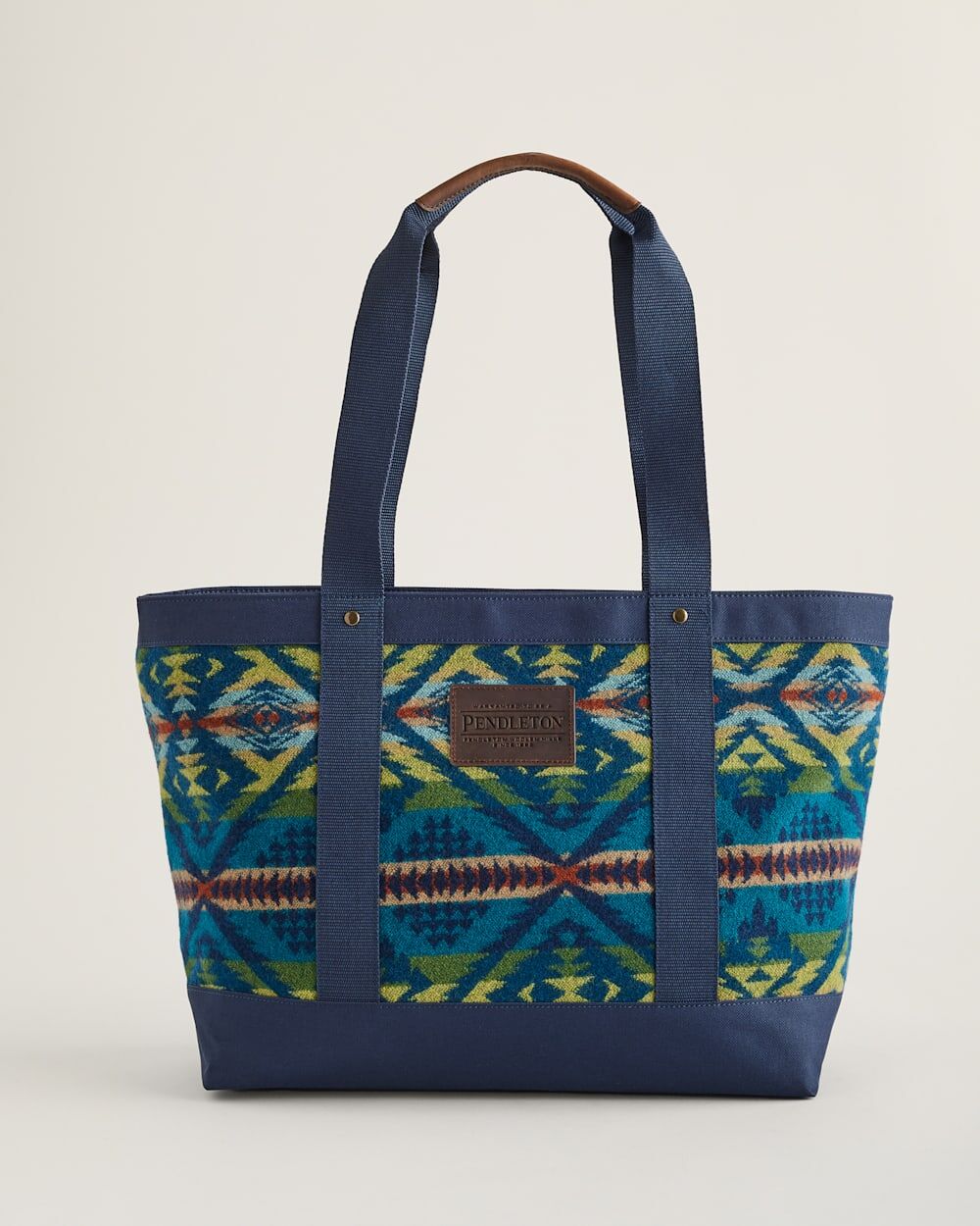 Pendleton Women's Diamond Desert Zip Tote in Blue