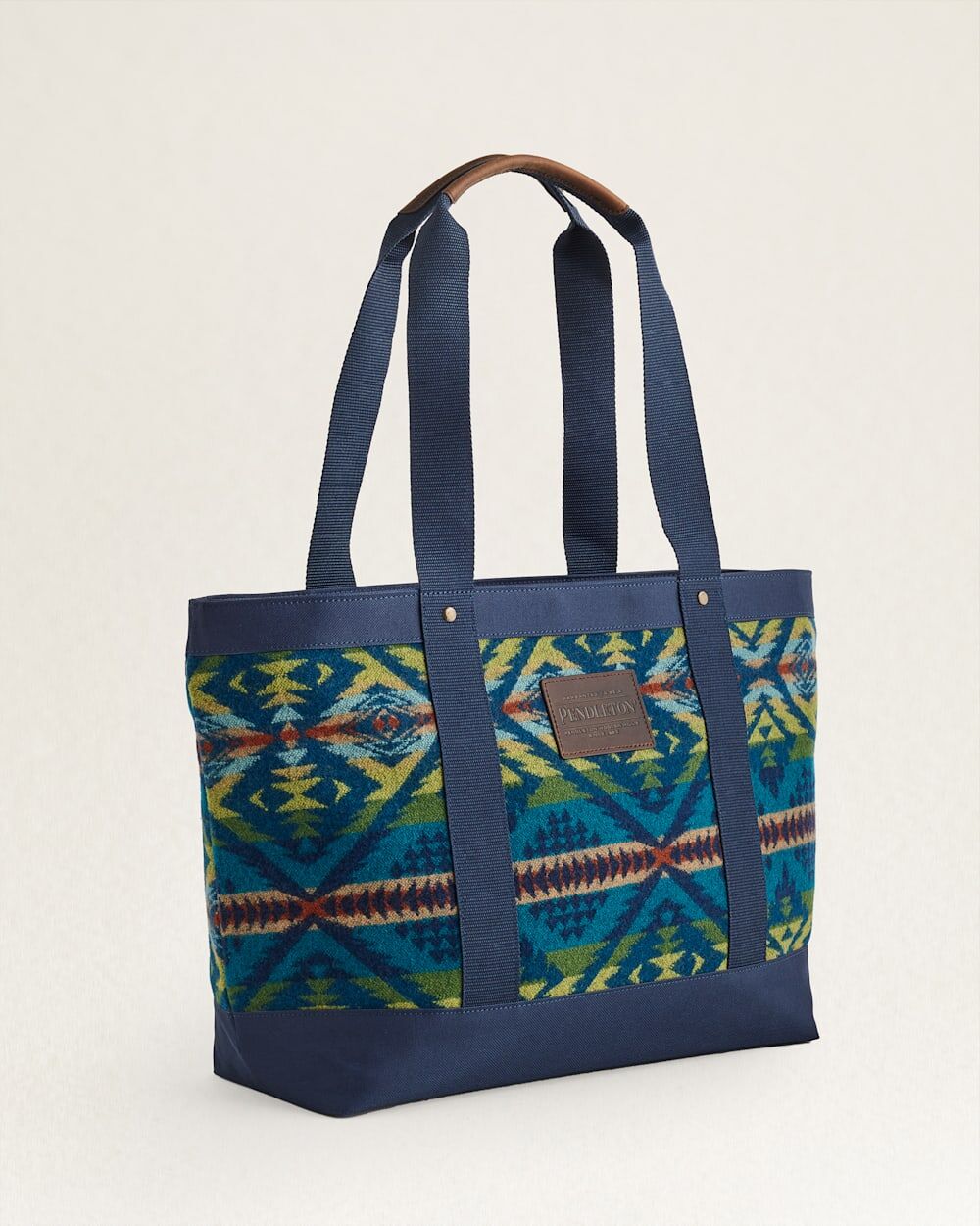 Pendleton Women's Diamond Desert Zip Tote in Blue