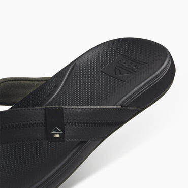 Reef Men's Cushion Phantom 2.0 Sandal in Black