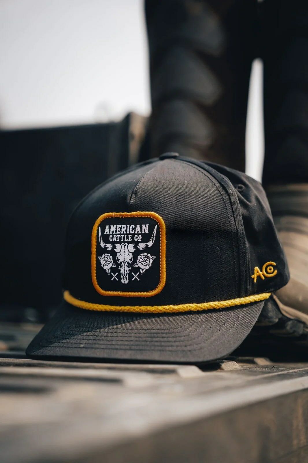 Rural Cloth Men's Skull And Roses Hat