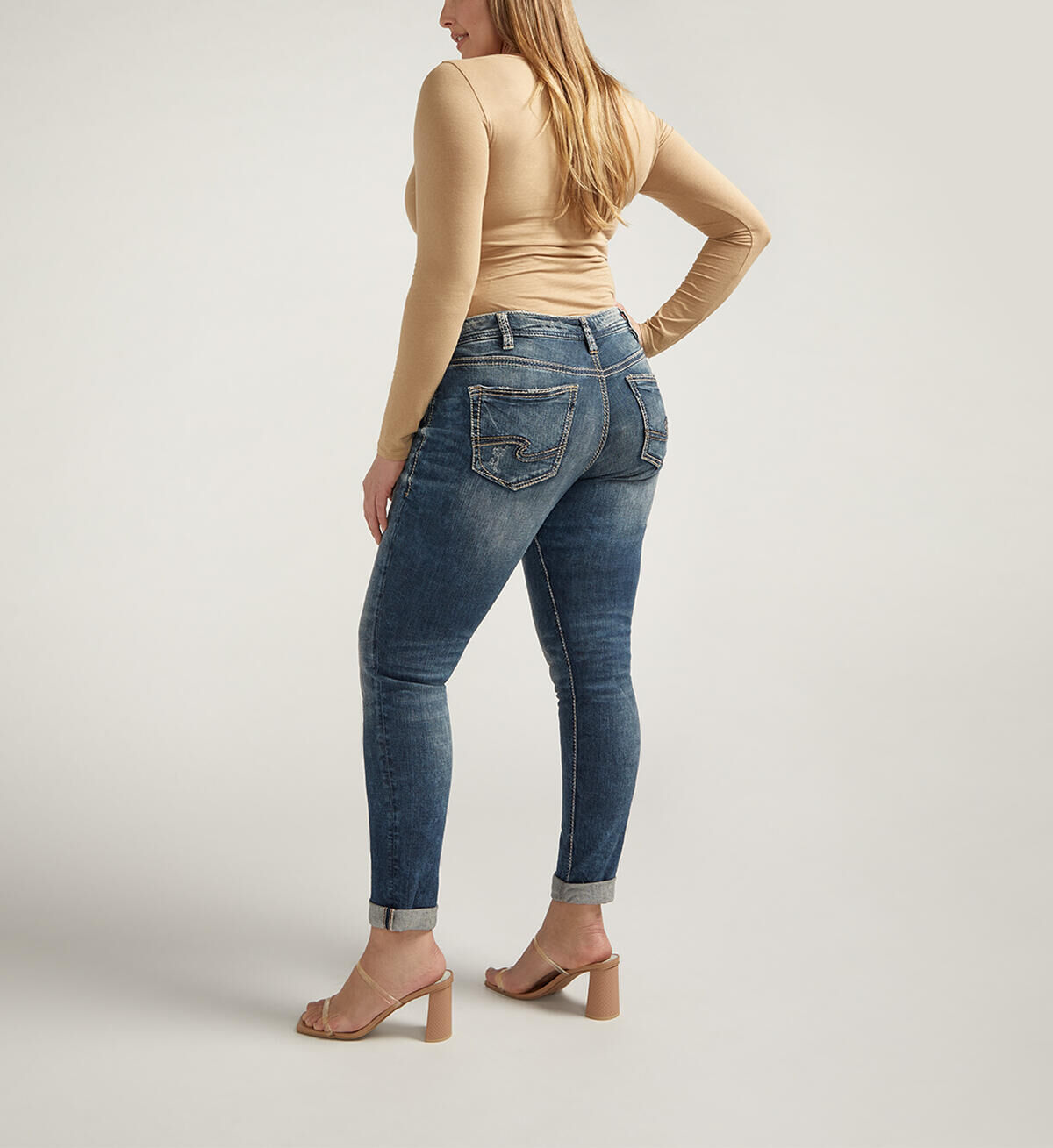 Silver Jeans Co. Women's Girlfriend Mid Rise Skinny Leg Jeans