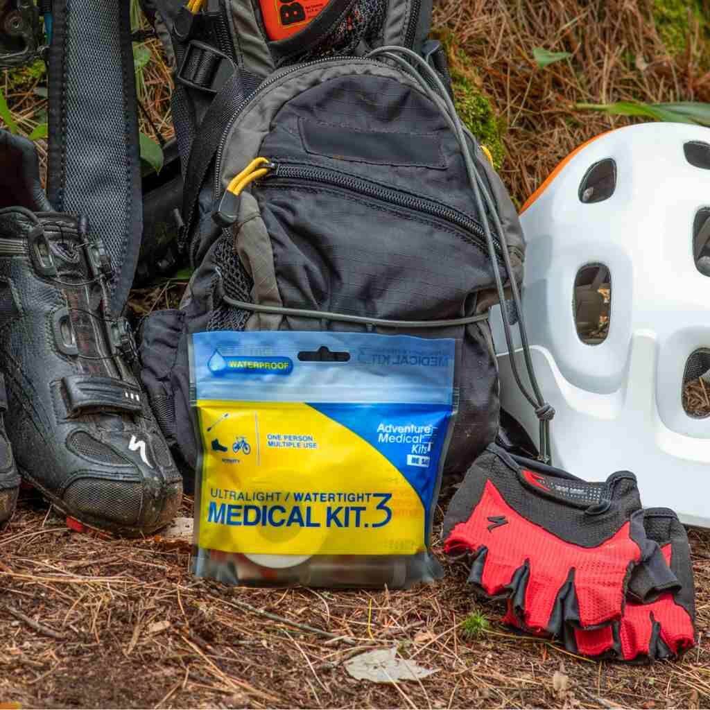 Adventure Medical Kits Ultralight / Watertight Medical Kit .3