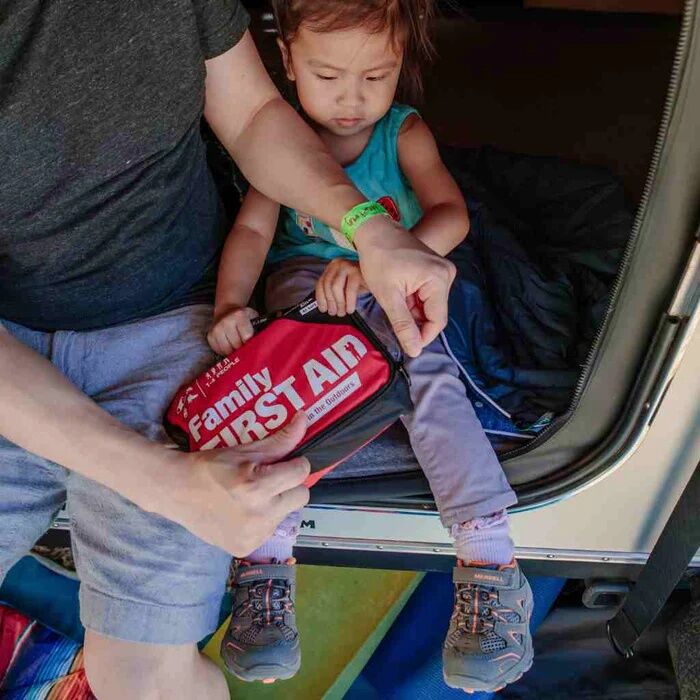 Adventure Medical Kits Family First Aid