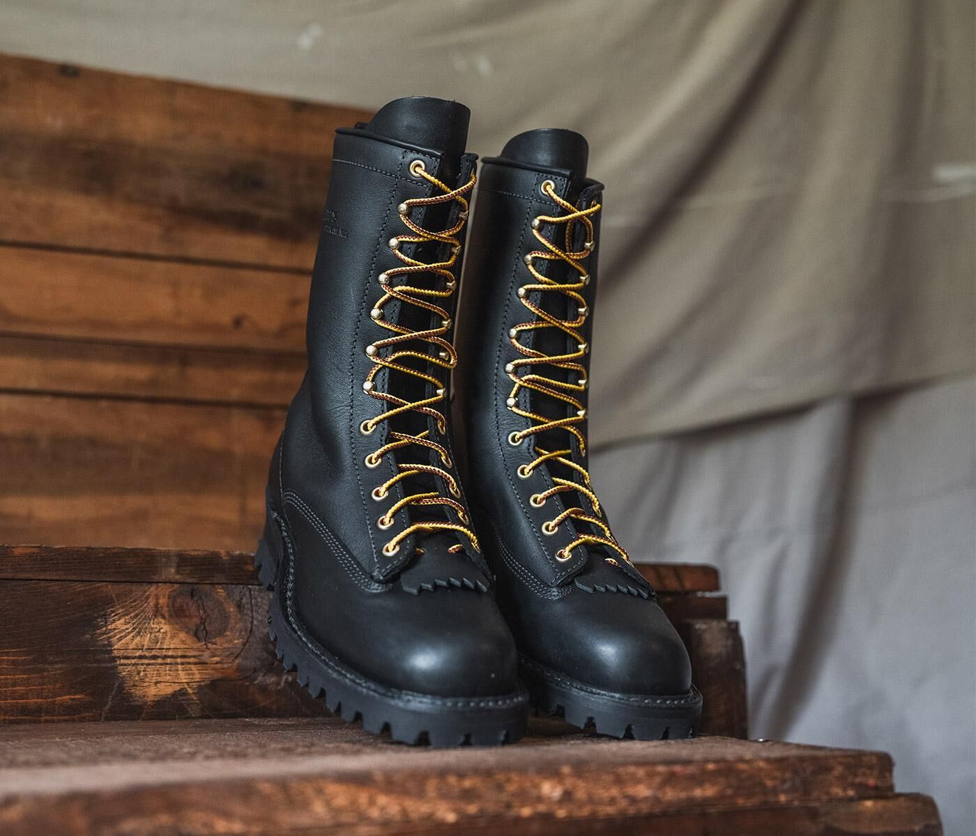 White's Boots Men's Line Scout Lace-To-Toe Boots in Black