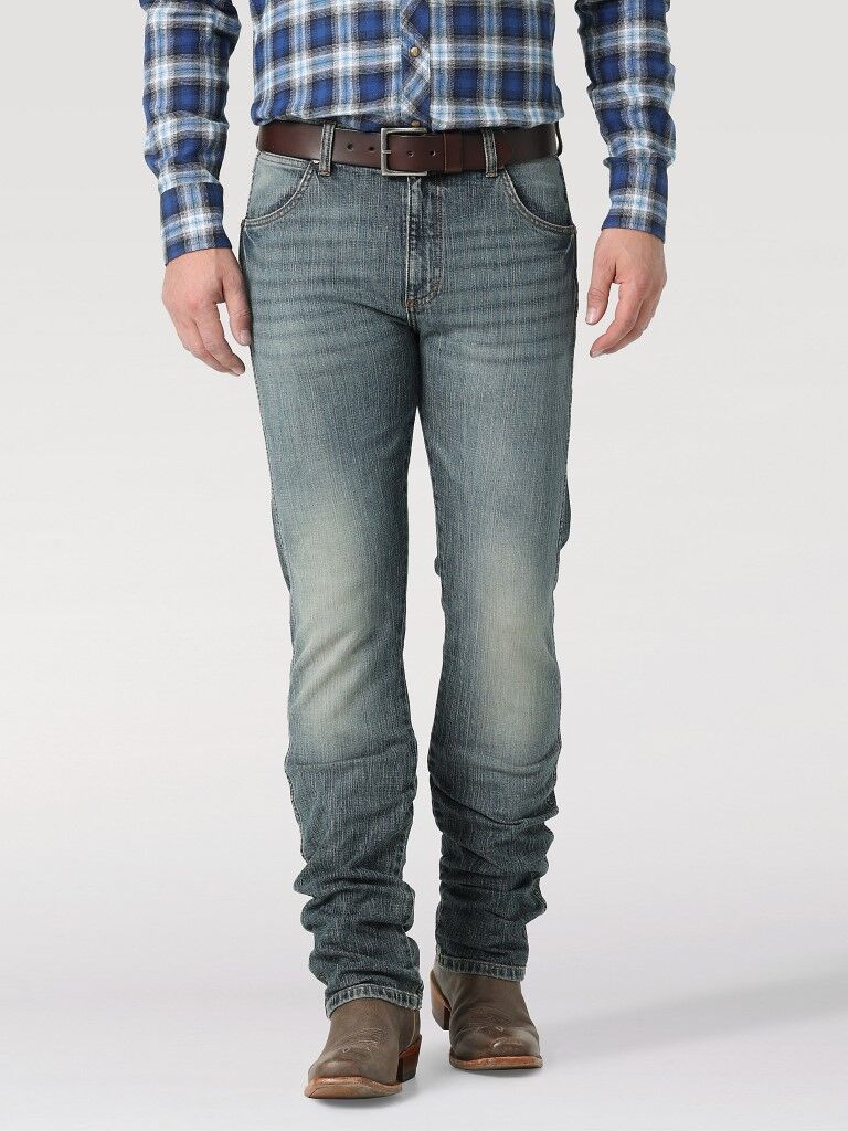 Wrangler Men's Retro Slim Fit Straight Leg Jean