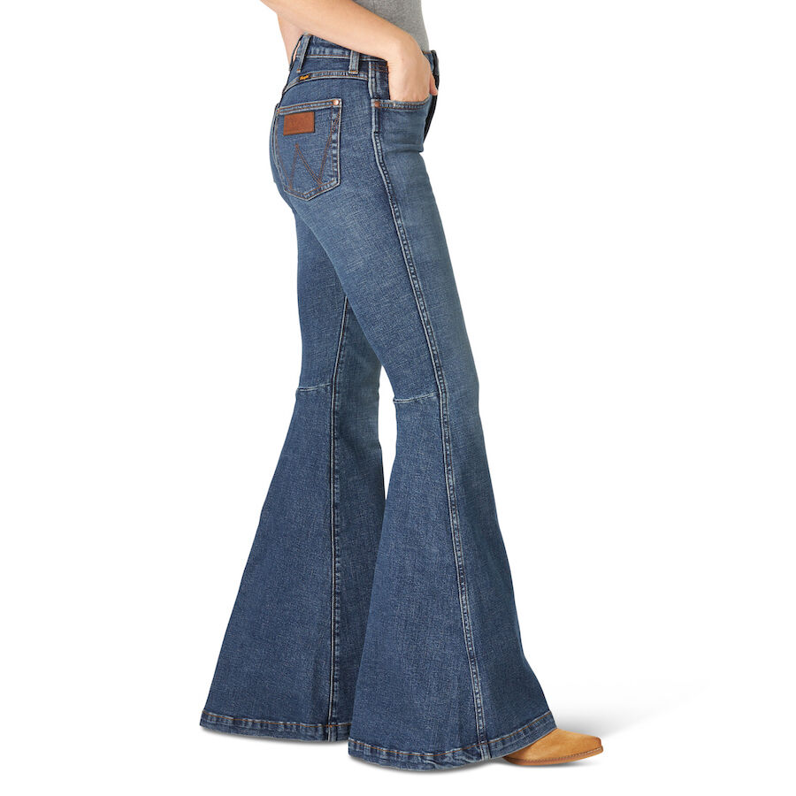 Wrangler® Women's Retro® The Green Trumpet Flare Jean in Light Denim