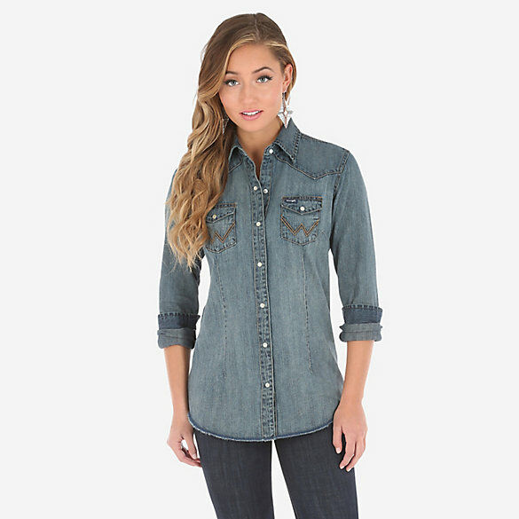 Women's Long Sleeve Western Snap Denim Top